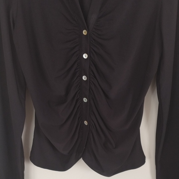 Lipslide NWOT XL black, collared, long sleeve, ruched front, button-up blouse - Picture 2 of 5